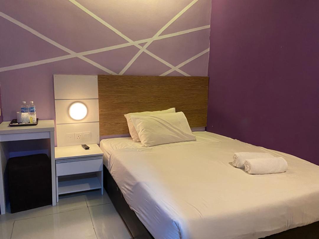 Bangi Business Hotel Kampong Sungai Ramal Dalam Exterior foto