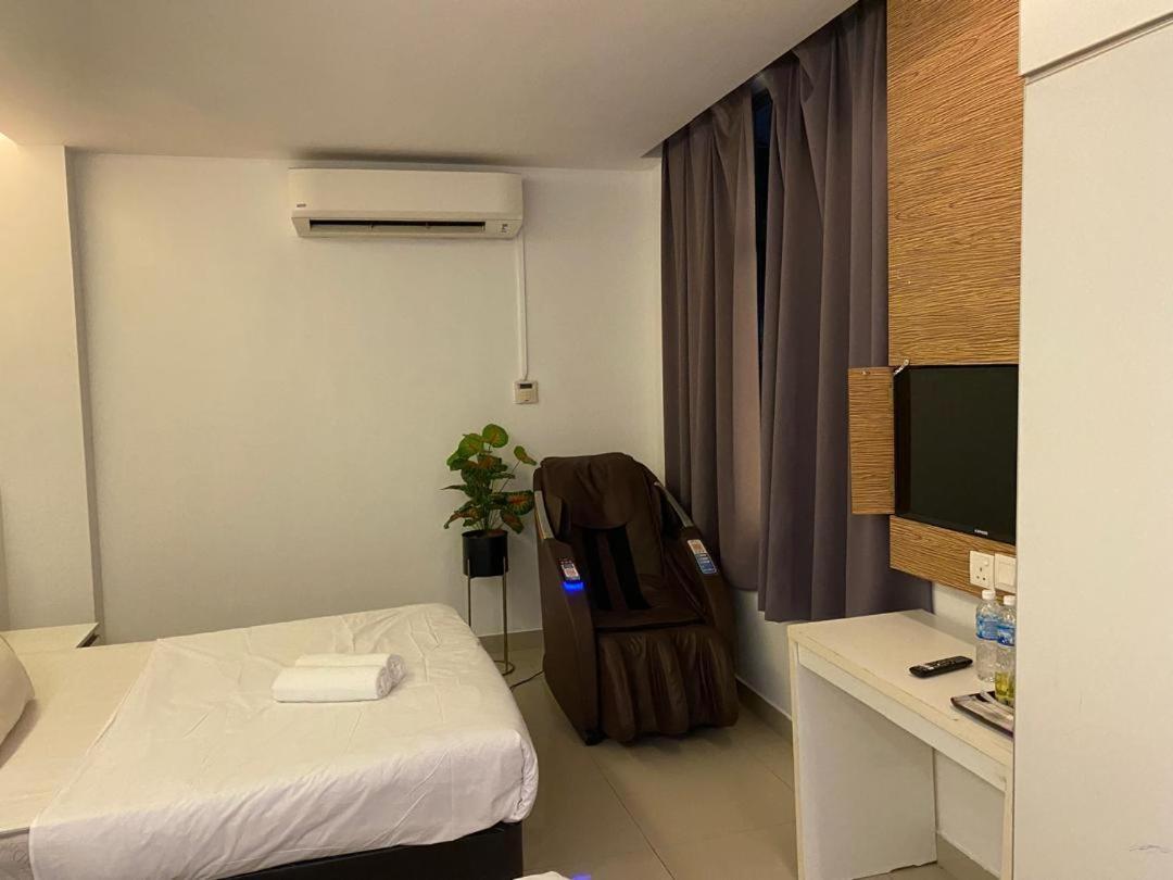Bangi Business Hotel Kampong Sungai Ramal Dalam Exterior foto